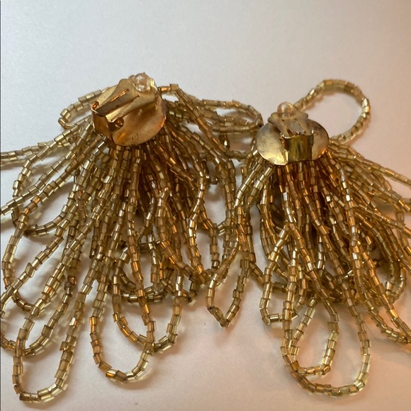 Vintage clip ons Gold Beaded Tassel Earrings - Picture 4 of 6